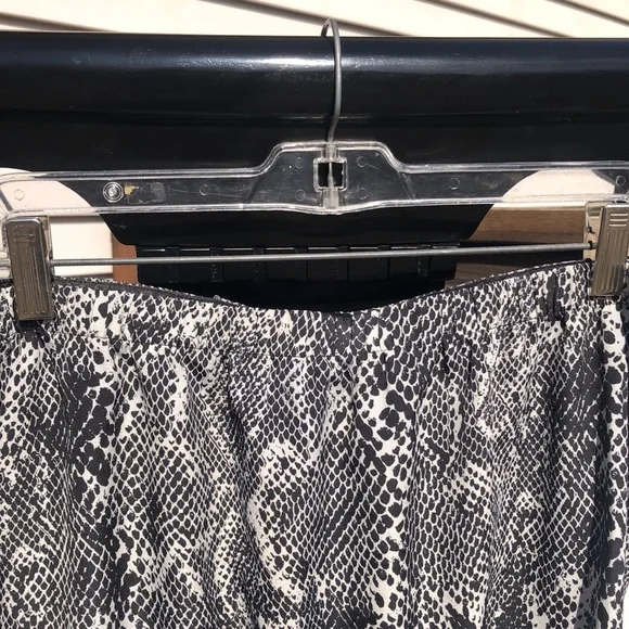 Python Romper by Express - Picture 13 of 14